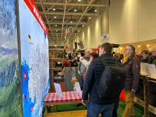 Messestand Urlaub in den Alpen