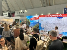 Messestand Urlaub in den Alpen