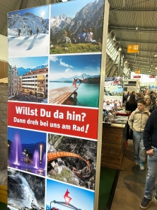 Messestand Urlaub in den Alpen