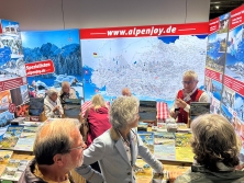 Alpen-Stand-Counter-Walk-01-Erfurt