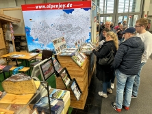 Messestand Urlaub in den Alpen